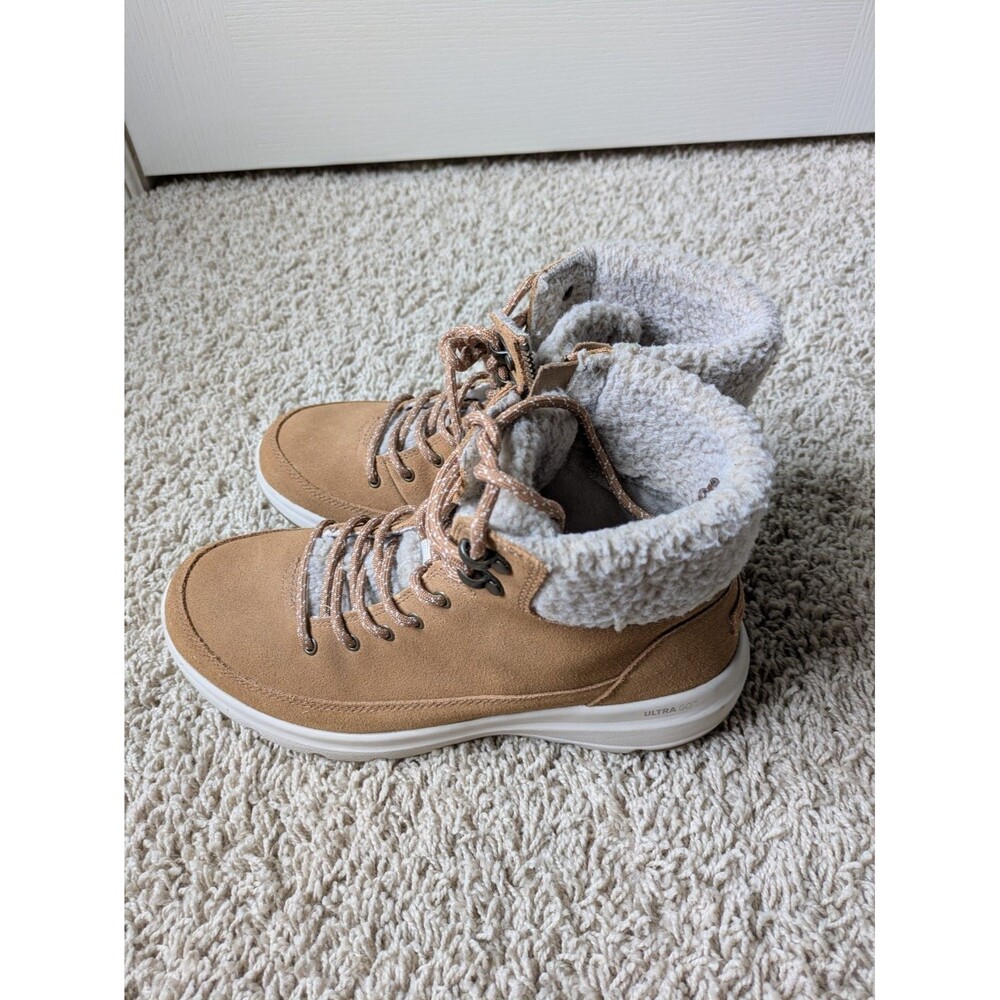 SKECHERS On The Go Ultra Tan Suede, Side Zip Ankle Boots. Women's 8
